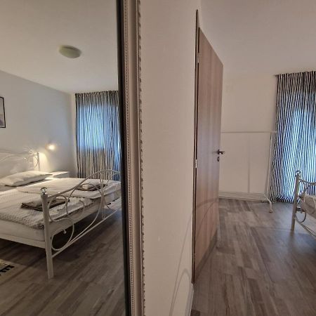 Apartman Castle Tusilovic Exterior photo