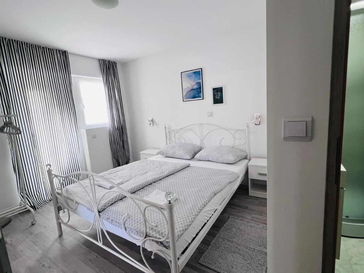 Apartman Castle Tusilovic Exterior photo
