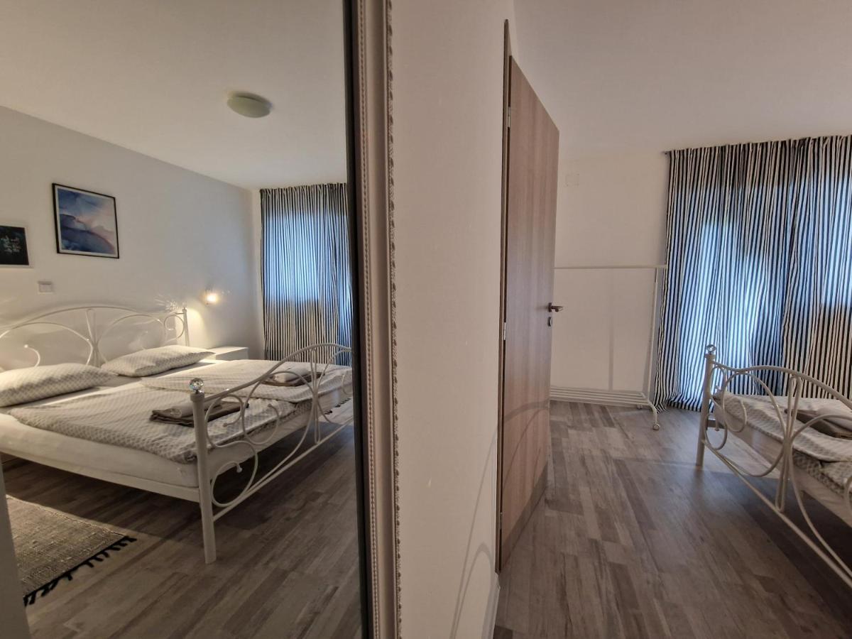 Apartman Castle Tusilovic Exterior photo